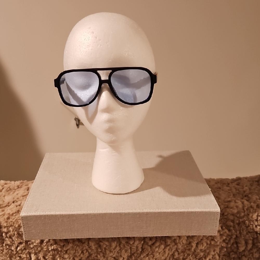 Womens Black Frame Light Blue Lens Sunglasses - Unbranded